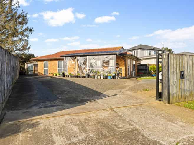 31 Arnwood Place, Manurewa