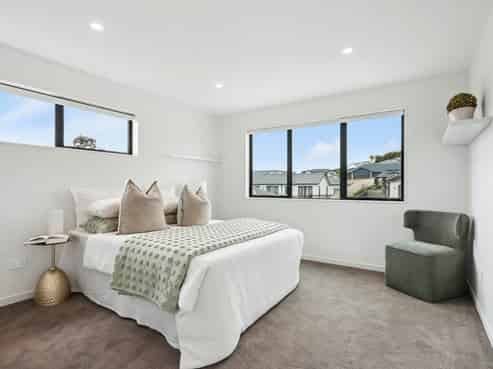 5 Katote Avenue, Swanson