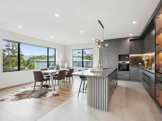 5 Katote Avenue, Swanson