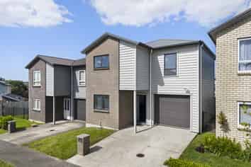 6 Awhenga Place, Weymouth