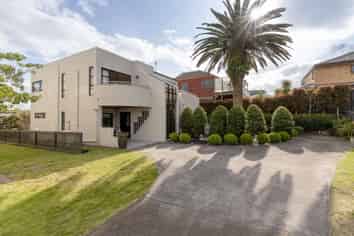 21A Sunbrae Grove, Mount Maunganui