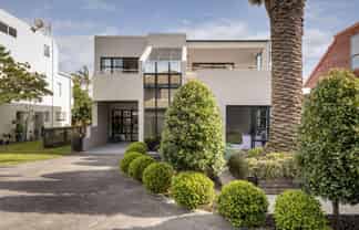 21A Sunbrae Grove, Mount Maunganui