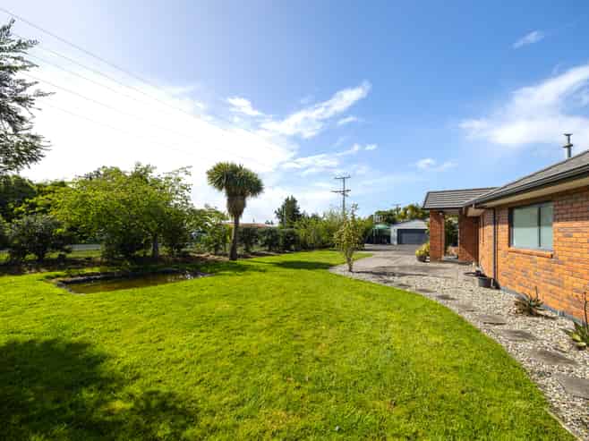 64 Scroggs Hill Road, Brighton