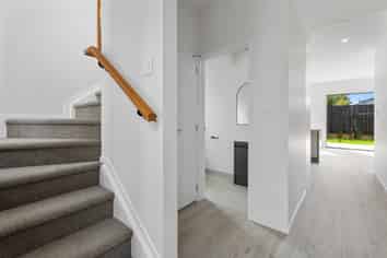 9/36 Thatcher Street, Mission Bay