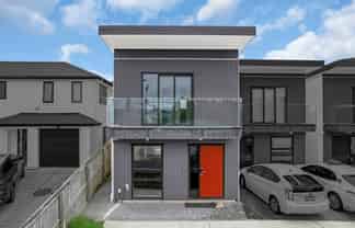 4/13 Sarona Avenue, Glen Eden