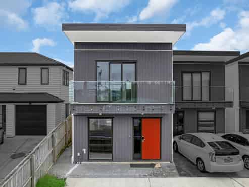 4/13 Sarona Avenue, Glen Eden