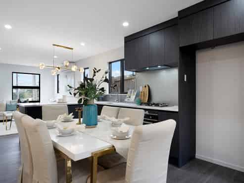 4/13 Sarona Avenue, Glen Eden