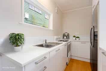 2/40 Roslyn Terrace, Devonport