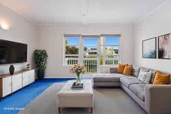 2/40 Roslyn Terrace, Devonport