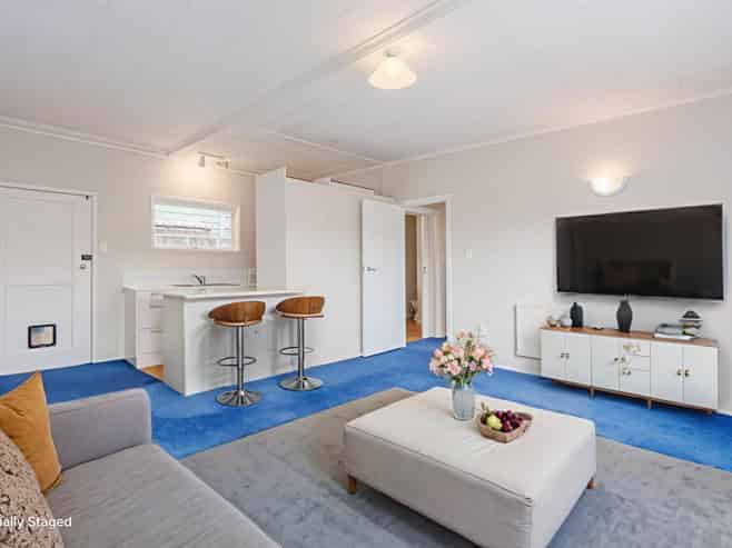 2/40 Roslyn Terrace, Devonport