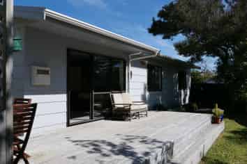 a/6 Rodney Gr, Paraparaumu