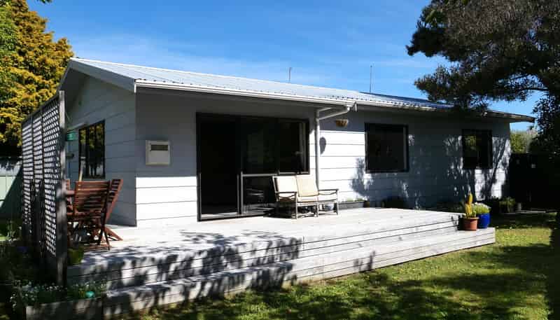 a/6 Rodney Gr, Paraparaumu