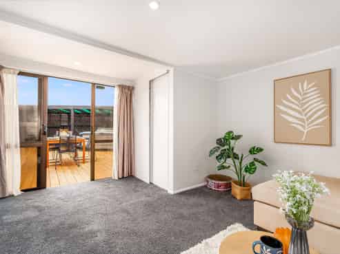 38 Whanga Crescent, Titahi Bay