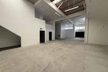 Road Front Industrial, Ample Off-street Parking