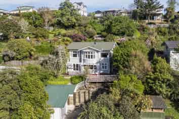 32 Locking Street, NELSON SOUTH