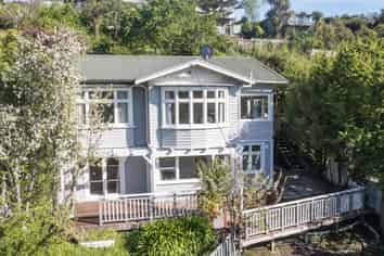 32 Locking Street, NELSON SOUTH