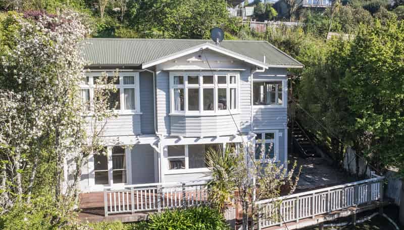 32 Locking Street, NELSON SOUTH
