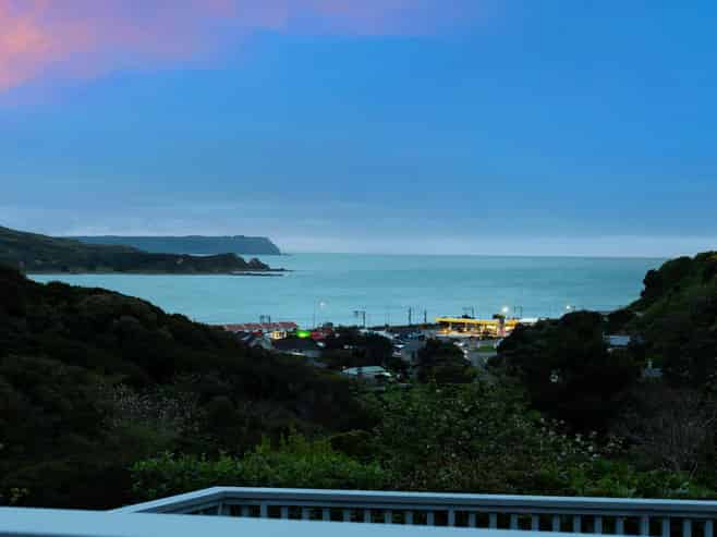 45 Mana View Road, Paremata
