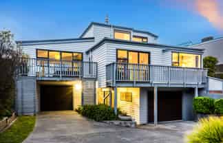 45 Mana View Road, Paremata