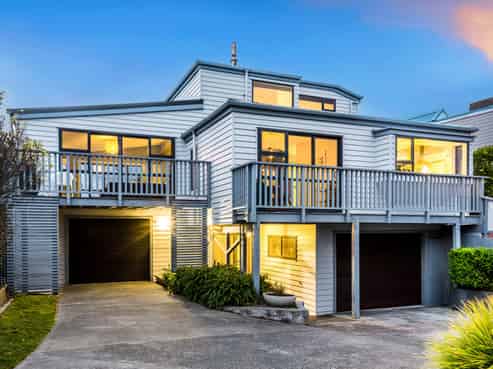 45 Mana View Road, Paremata