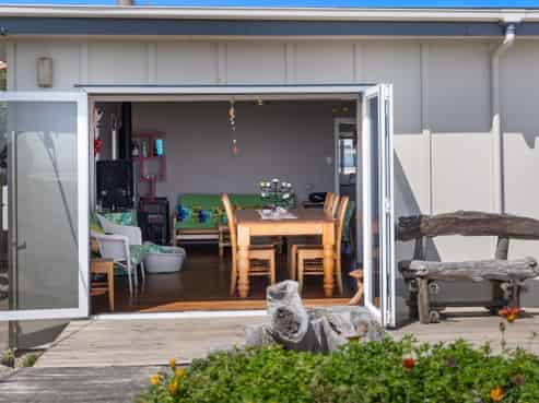 66A Marine Parade, Otaki Beach