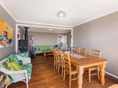 66A Marine Parade, Otaki Beach