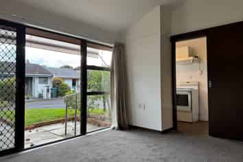2/113 Trafalgar Street, Onehunga