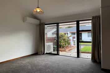 2/113 Trafalgar Street, Onehunga