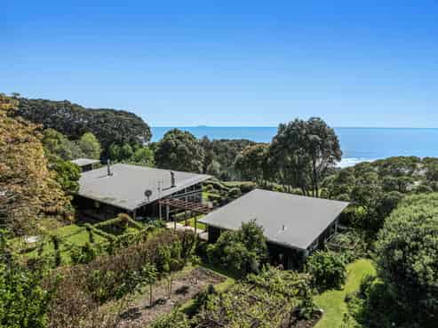 8 Thompson Road, Opotiki and Surrounds