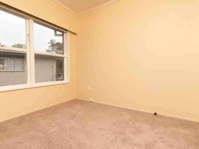 36b Ayton Drive, Totara Vale
