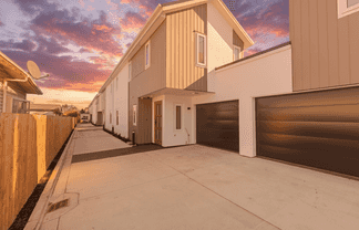 2/61 Waltham Road, Sydenham