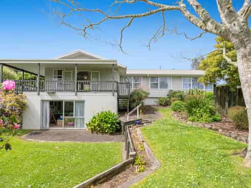 27 Hand Road, Helensville