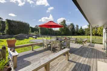 298C Belk Road, Omanawa