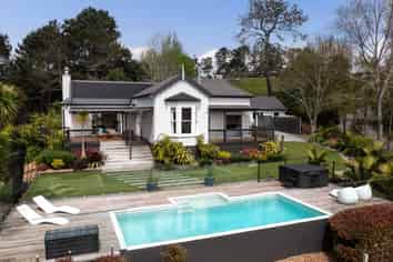 340 Paremoremo Road, Paremoremo