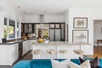 340 Paremoremo Road, Paremoremo