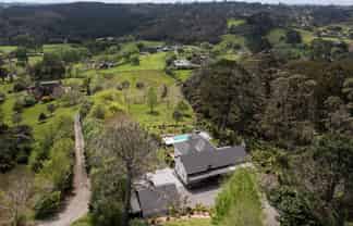 340 Paremoremo Road, Paremoremo