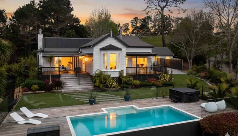 340 Paremoremo Road, Paremoremo