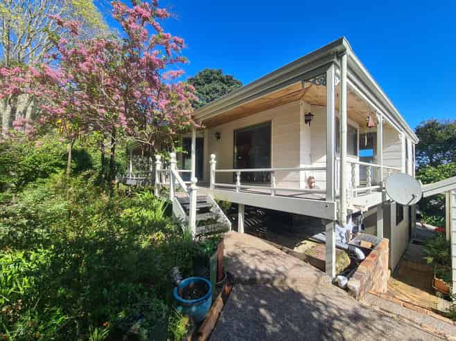 195 Driving Creek Road, Coromandel