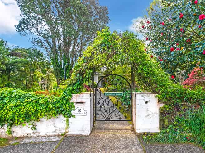 195 Driving Creek Road, Coromandel