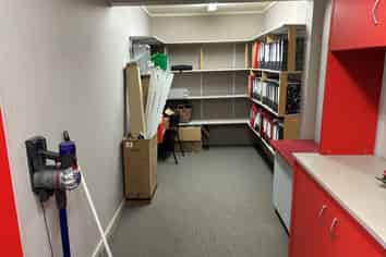 CBD retail/office leasing with great exposure