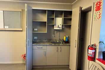 CBD retail/office leasing with great exposure