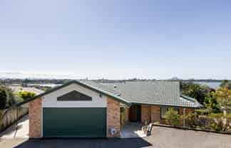32 Downing Place, Welcome Bay
