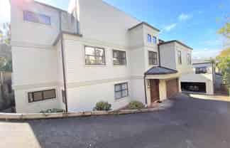 1/75 Beach Road, Castor Bay