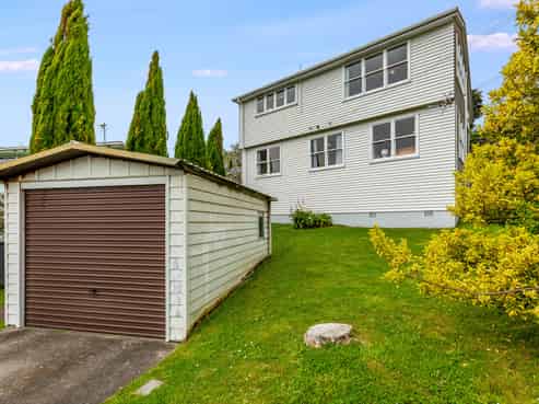 17 Aparangi Crescent, Elsdon