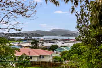 17 Aparangi Crescent, Elsdon