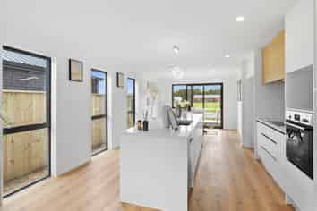 115 John Main Drive, Ramarama