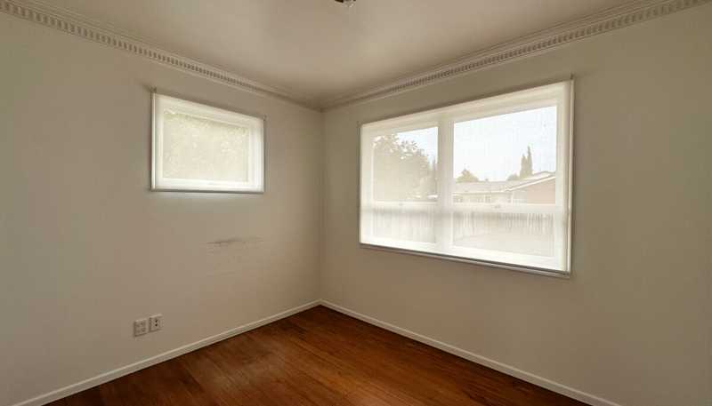 38 Lincoln Road, Henderson