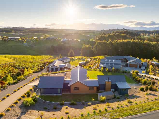 73 Galeo Road, Redwood Valley