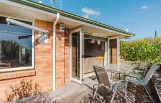 14 Jeanette Street, Glenview