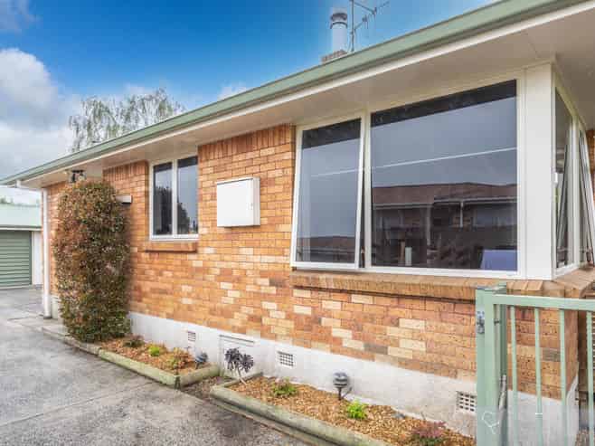 14 Jeanette Street, Glenview